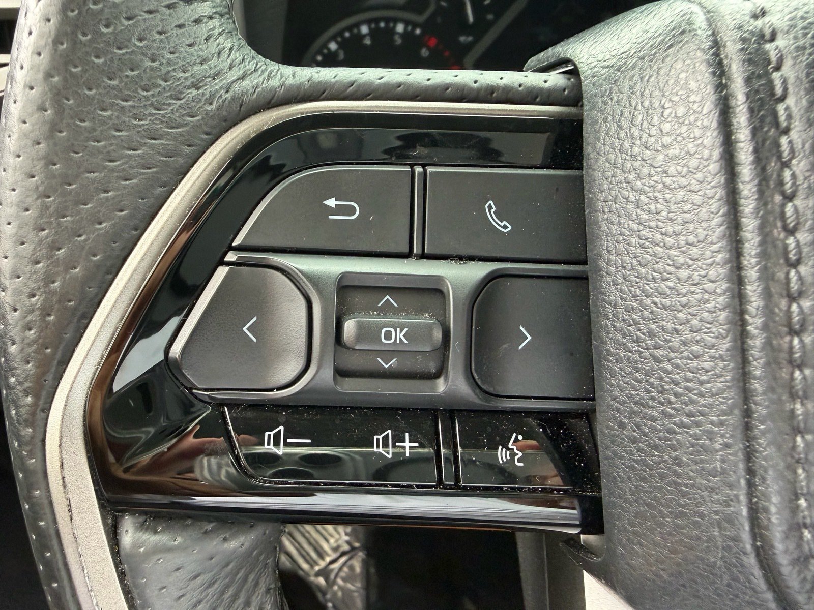 Used 2023 Toyota Tundra SR5 w/ TRD Sport Package AWD/4WD image 28