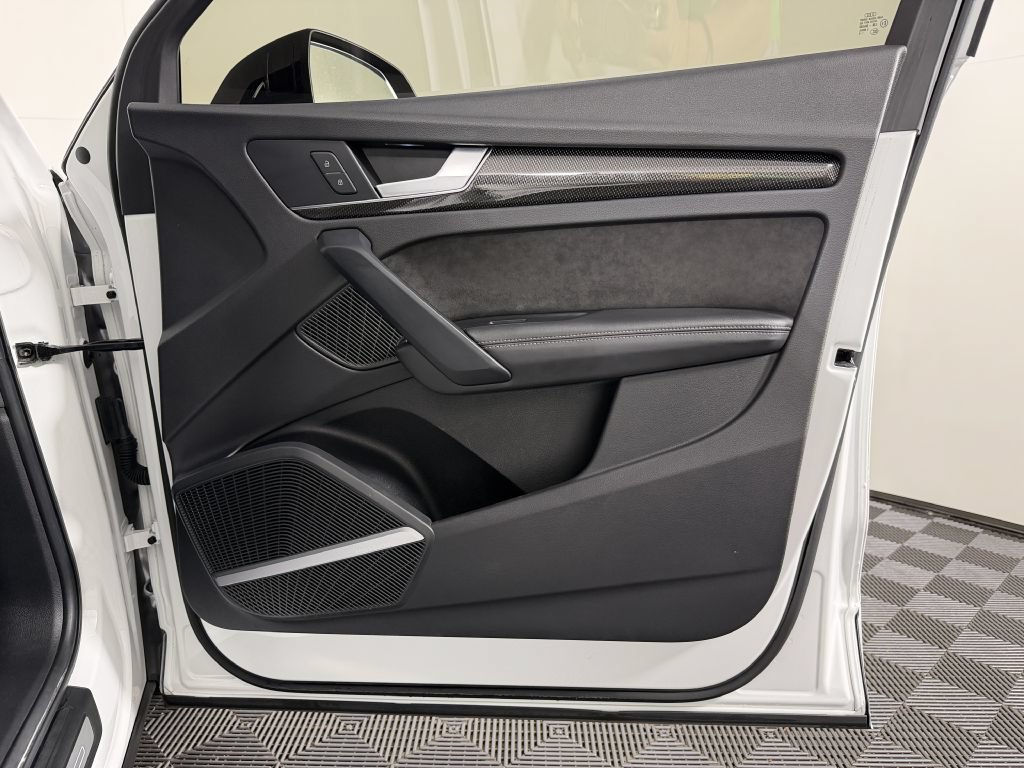 Used 2019 Audi SQ5 Premium Plus AWD/4WD image 27