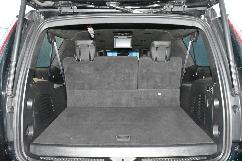 Used 2016 Cadillac Escalade ESV Platinum AWD/4WD image 26