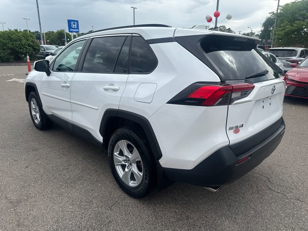 Used 2019 Toyota RAV4 XLE w/ Convenience Package AWD/4WD image 5
