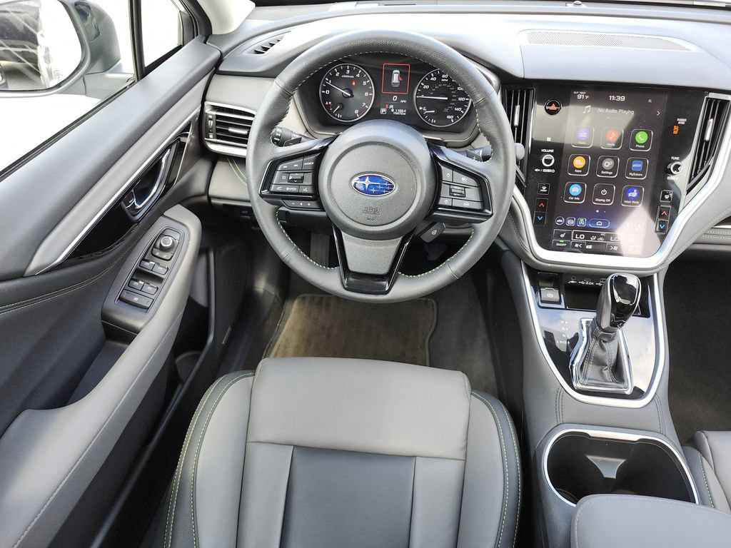 Used 2025 Subaru Outback Onyx Edition AWD/4WD image 13