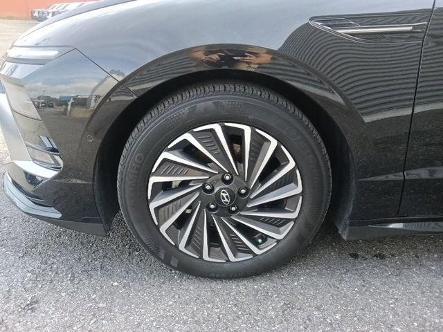 Used 2024 Hyundai Sonata Limited image 10
