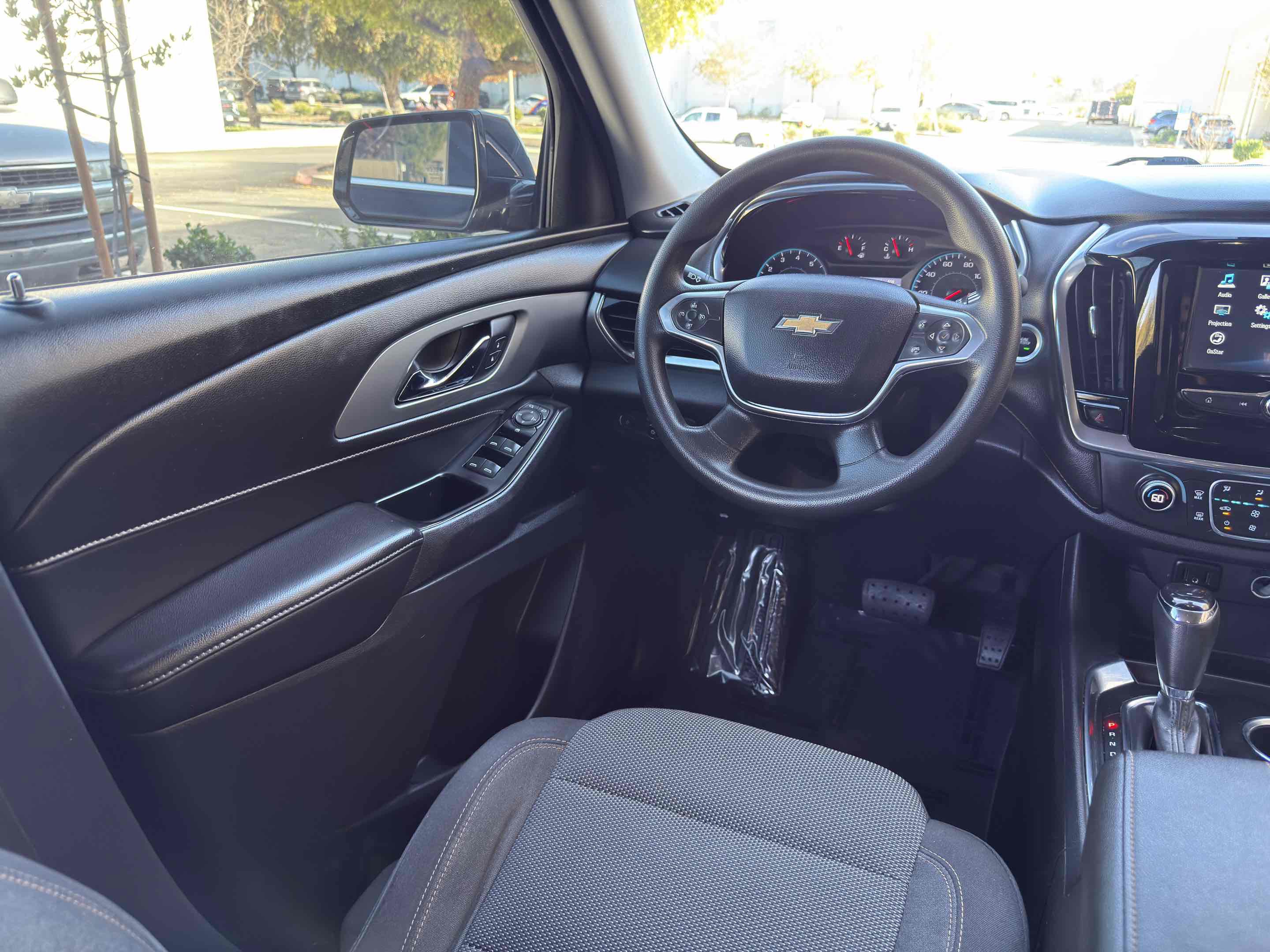 Used 2018 Chevrolet Traverse LS image 19