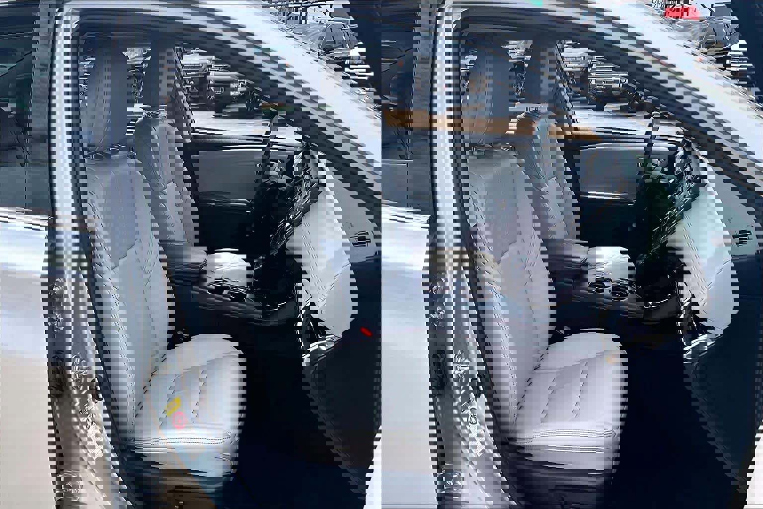 Used 2015 Toyota Avalon XLE Touring image 9