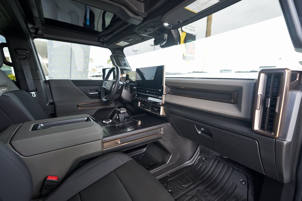 Used 2025 GMC Hummer EV 3X image 28