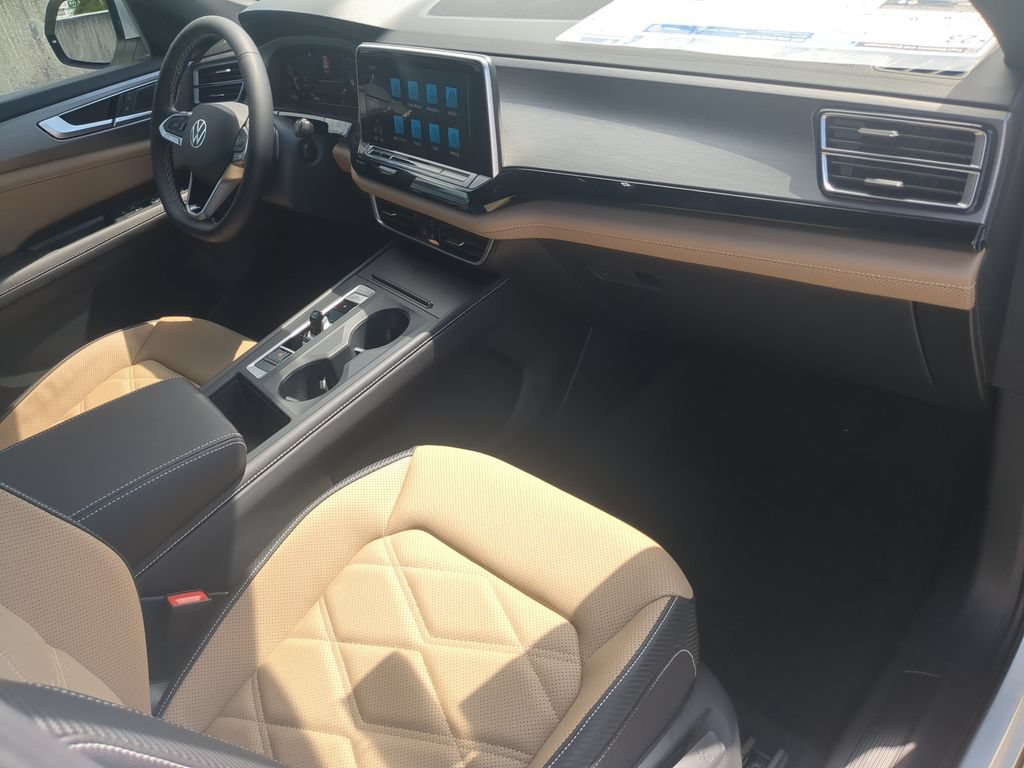 New 2026 Volkswagen Atlas Cross Sport SE FWD image 10