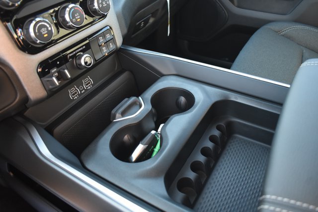 New 2027 RAM 1500 Express AWD/4WD image 25