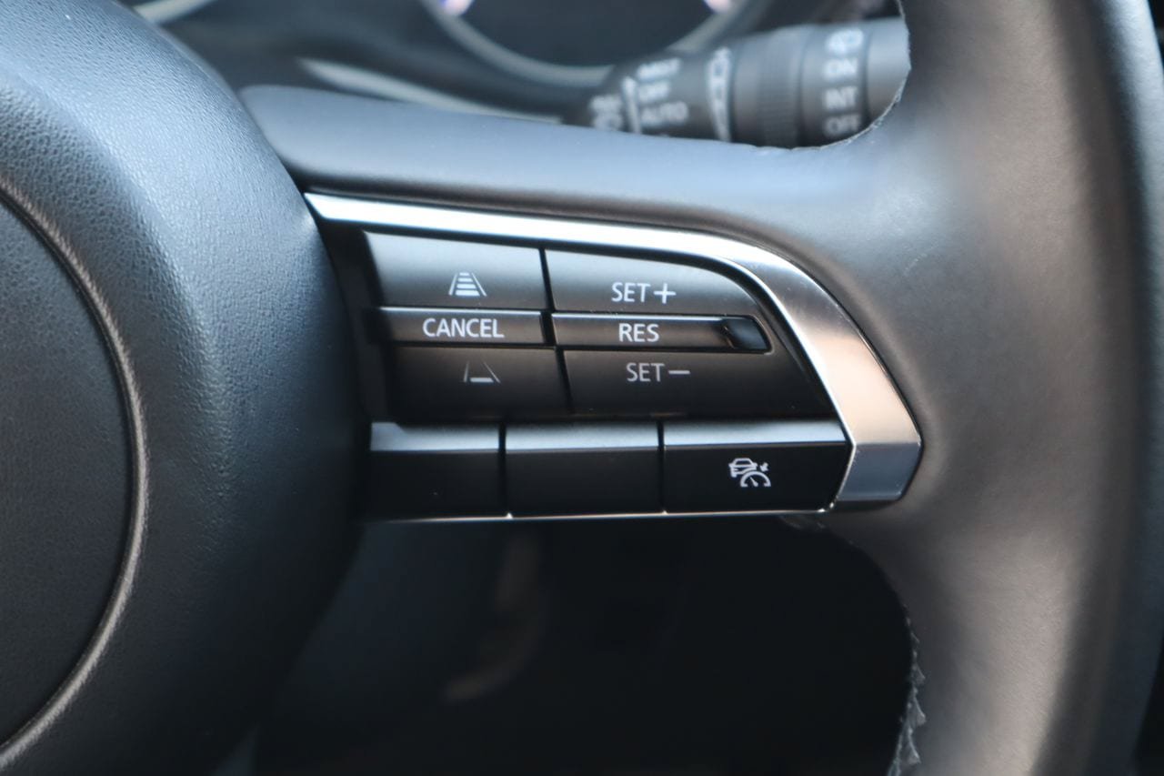 Used 2025 MAZDA MAZDA3 s FWD image 13
