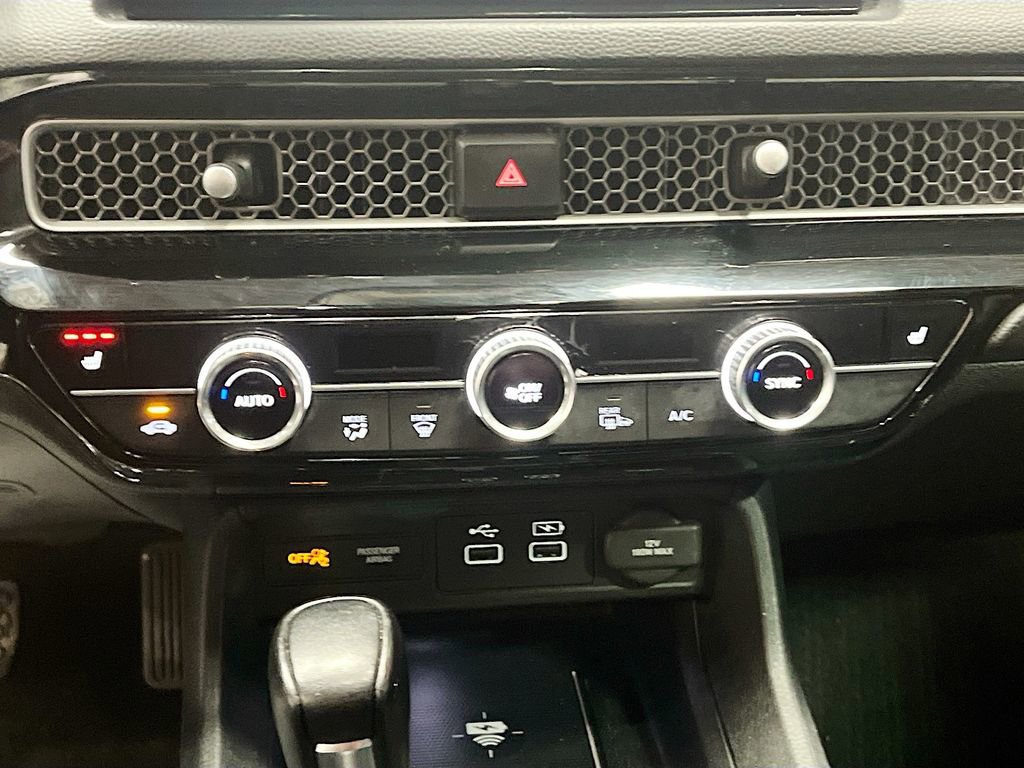 Used 2022 Honda Civic Touring image 16