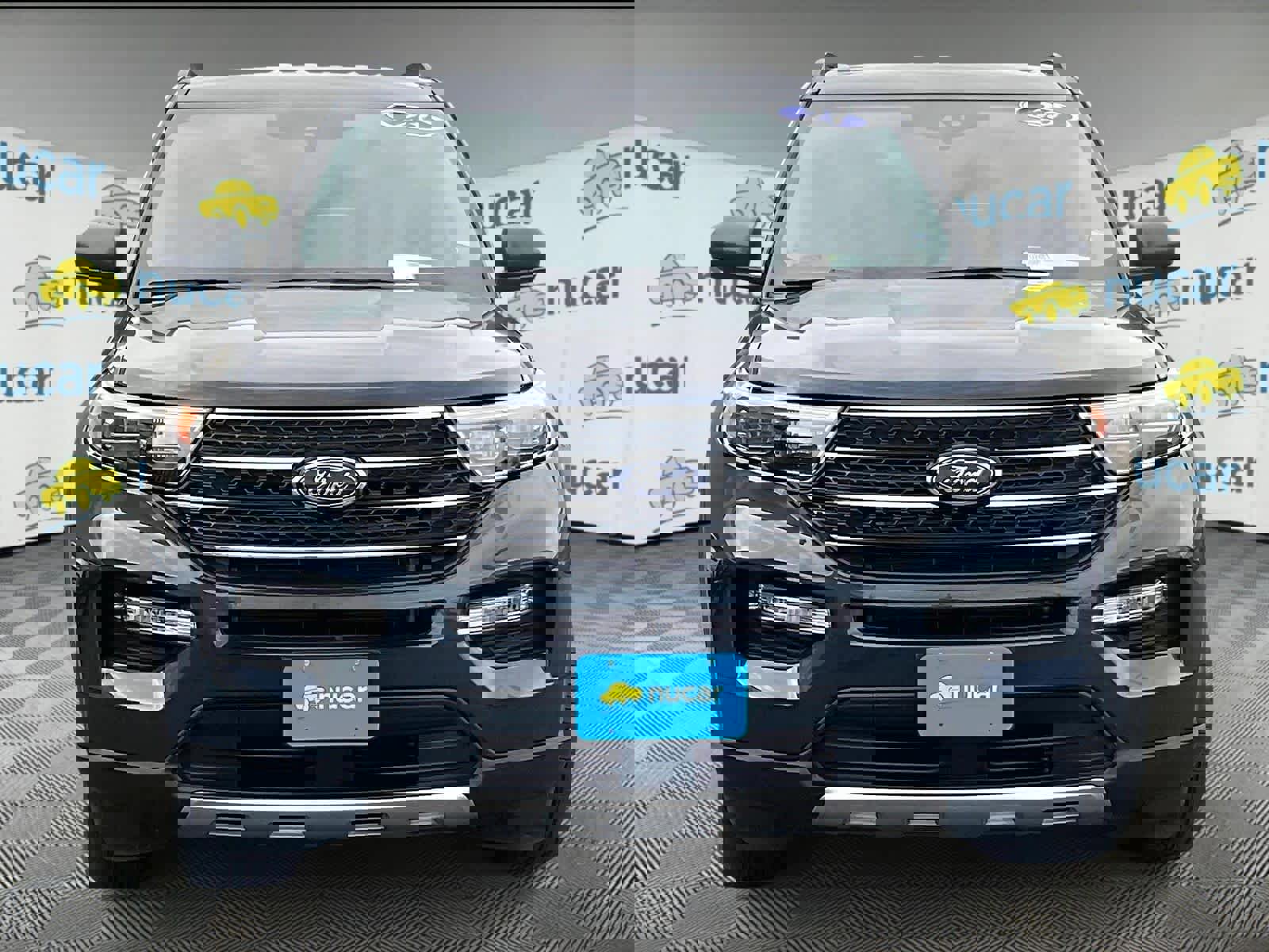 Used 2023 Ford Explorer XLT w/ Equipment Group 202A image 2