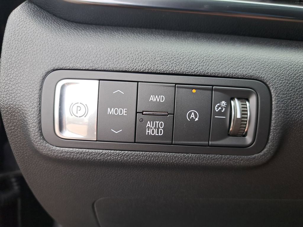 New 2026 GMC Terrain AT4 w/ LPO, Floor Liner Package AWD/4WD image 28