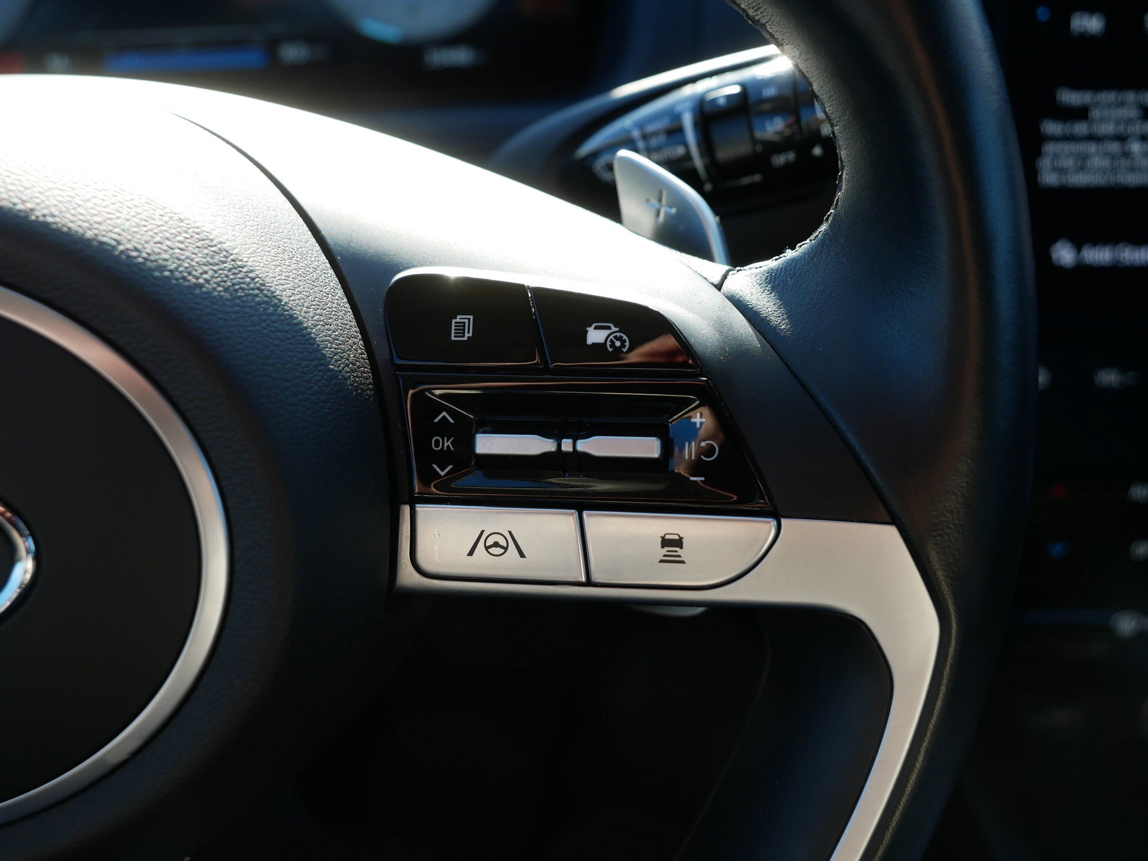 Used 2023 Hyundai Tucson Limited image 30