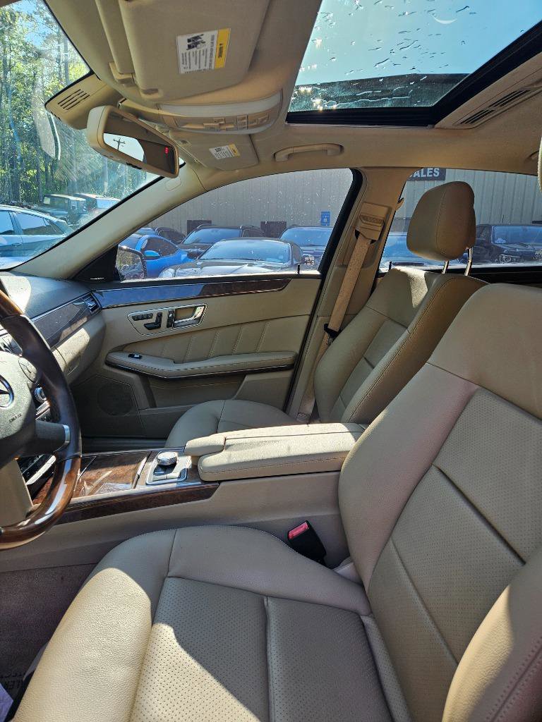Used 2011 Mercedes-Benz E 350 4MATIC Sedan image 13