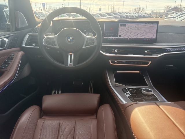 Used 2025 BMW X5 M60i w/ Executive Package image 11