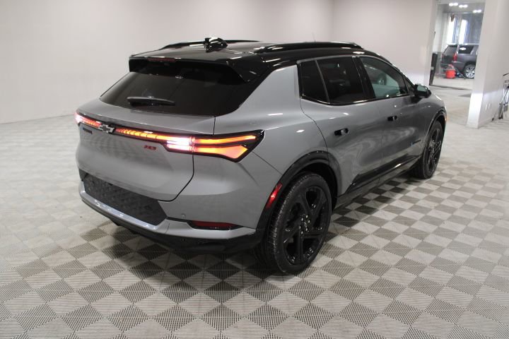 New 2026 Chevrolet Equinox EV RS image 12