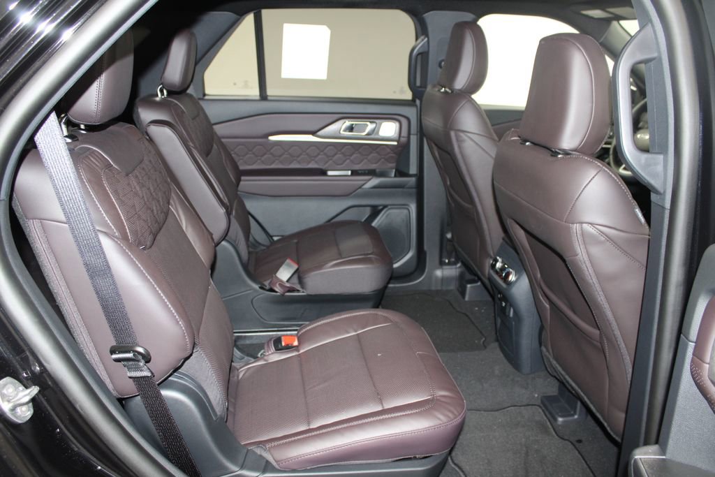 New 2026 Ford Explorer Platinum w/ LUX Leather Package image 31