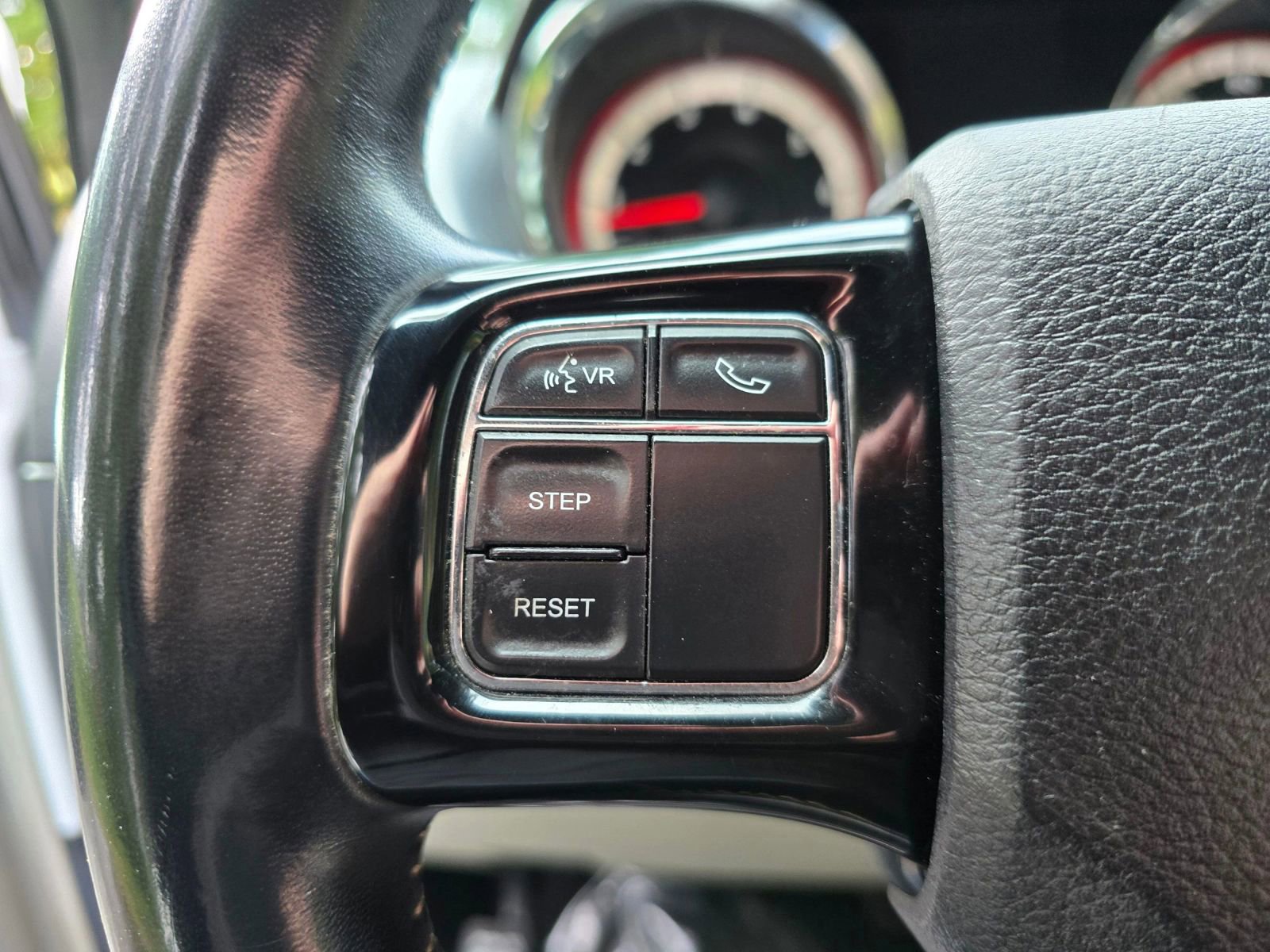 Used 2017 Dodge Grand Caravan SXT FWD image 20