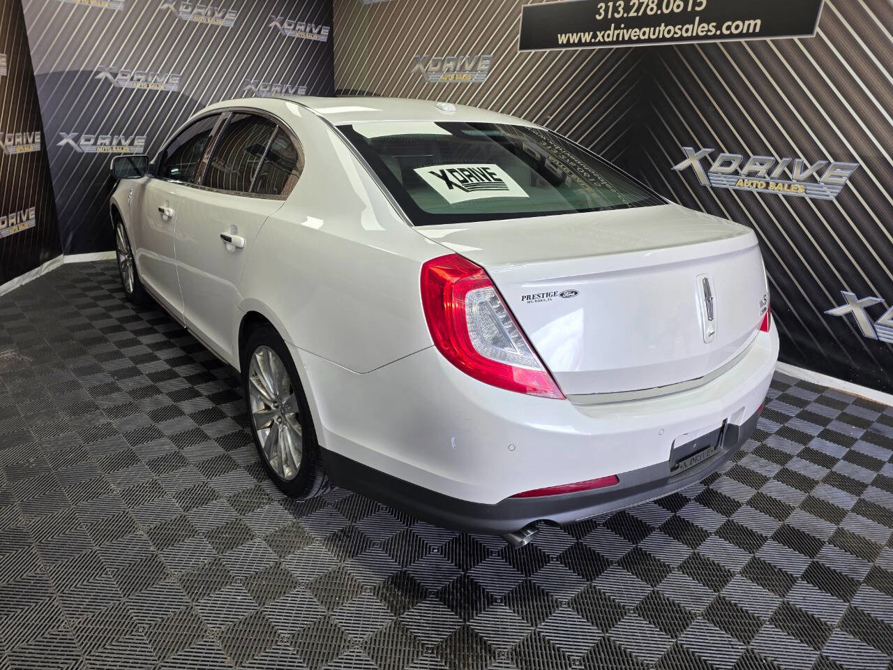 Used 2014 Lincoln MKS AWD w/ Equipment Group 201A image 10