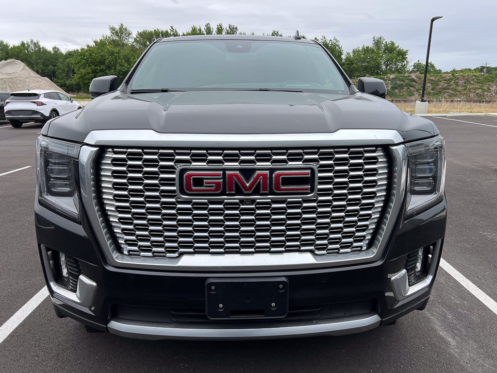 Used 2023 GMC Yukon Denali AWD/4WD image 9