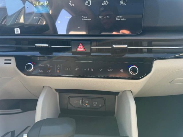 New 2026 Kia Sportage EX w/ EX Panorama Roof Package FWD image 15