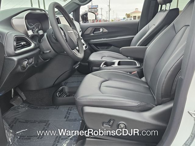 New 2026 Chrysler Pacifica Select FWD image 5
