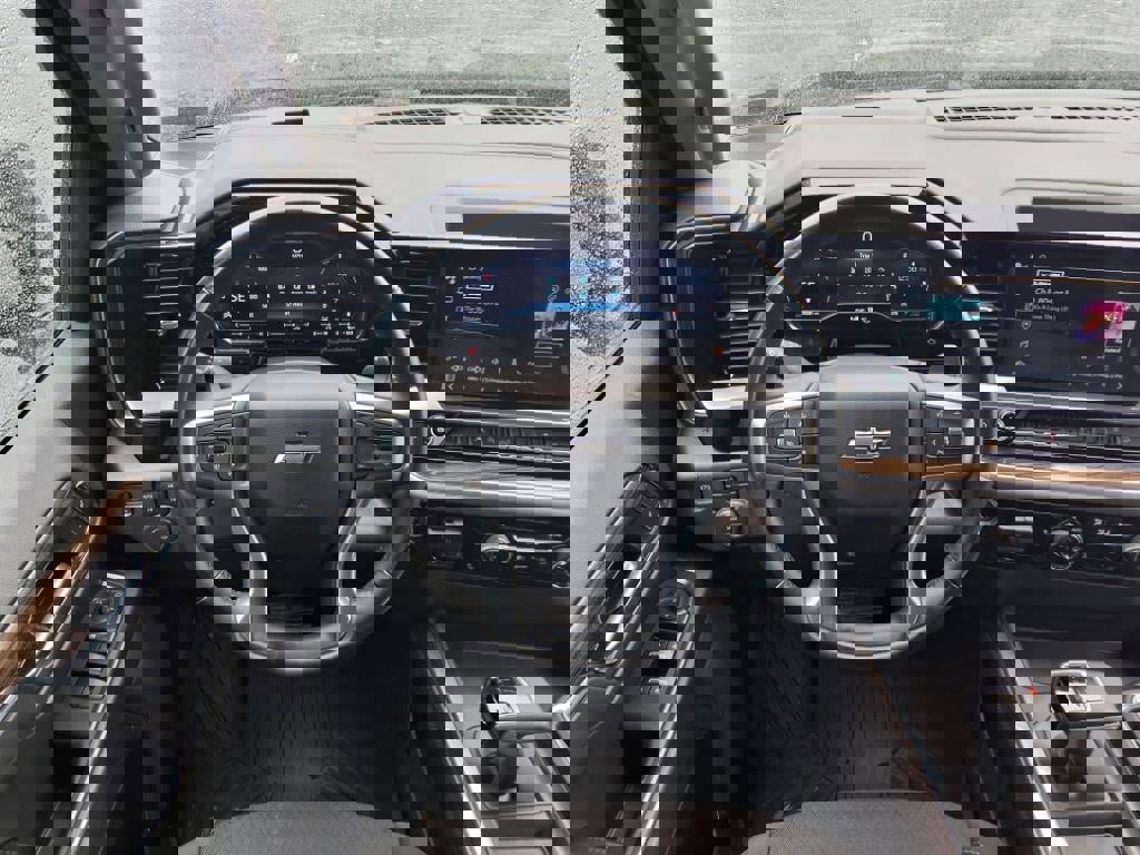 Used 2023 Chevrolet Silverado 1500 LT Trail Boss w/ Protection Package image 9