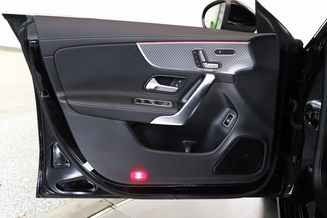 Certified 2025 Mercedes-Benz CLA 250 4MATIC image 17