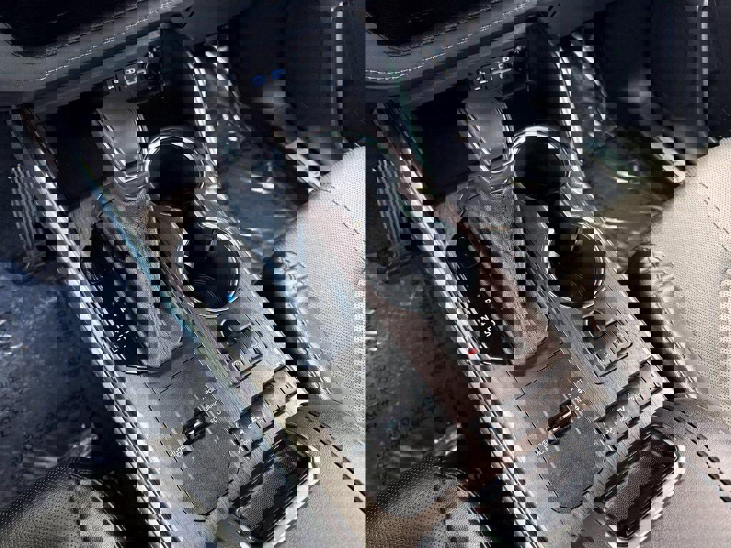 Used 2022 Toyota Highlander Limited image 26