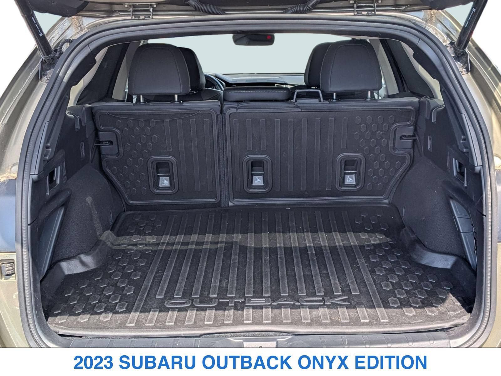 Used 2023 Subaru Outback Onyx Edition AWD/4WD image 7