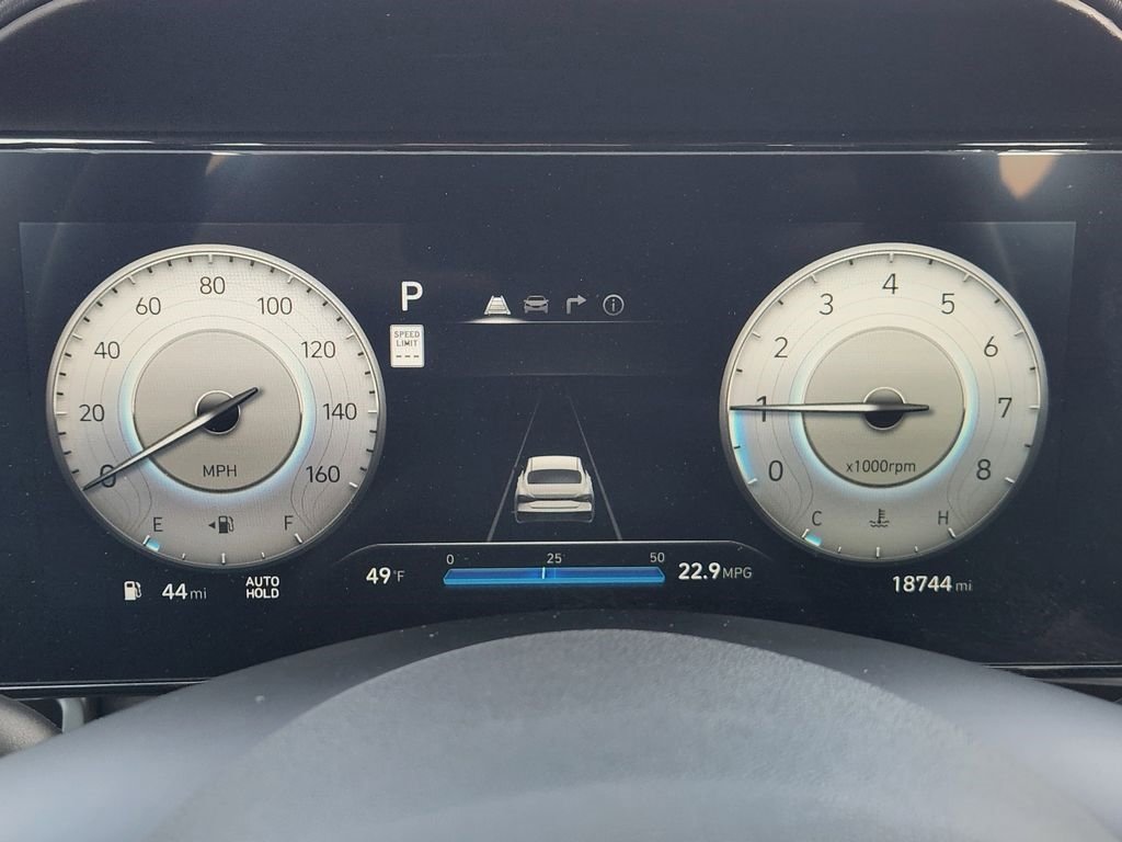 Used 2025 Hyundai Elantra SEL FWD image 16