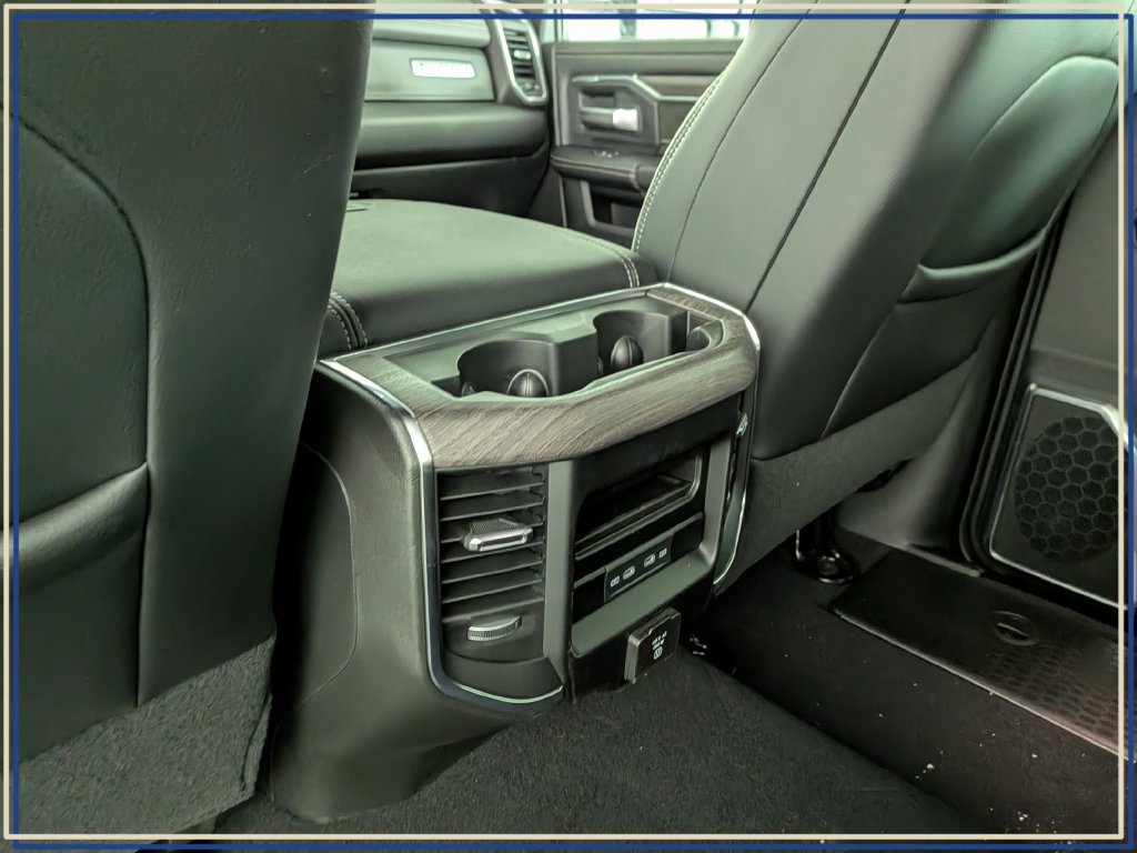 New 2026 RAM 2500 Laramie AWD/4WD image 30