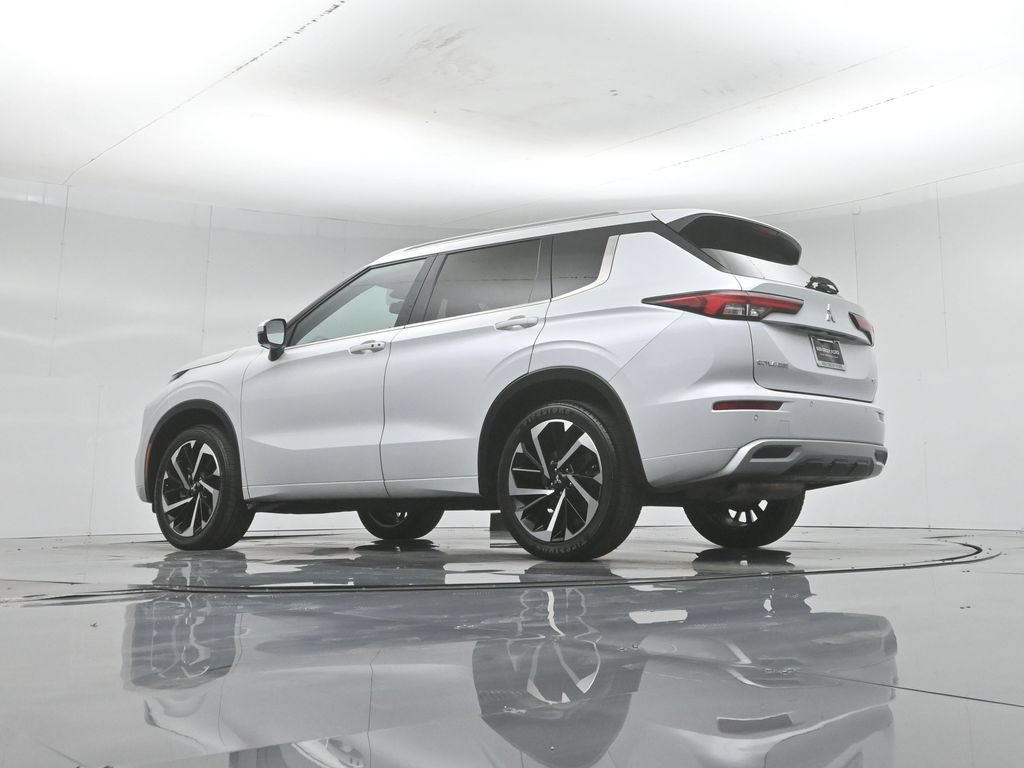 Used 2024 Mitsubishi Outlander SEL FWD image 48
