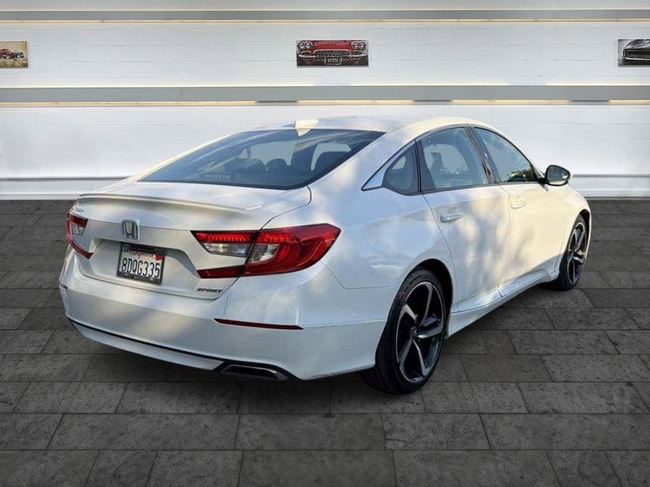 Used 2018 Honda Accord Sport image 7