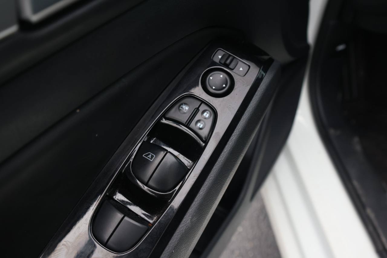 Used 2024 Nissan Altima 2.5 SR w/ SR Premium Package AWD/4WD image 29