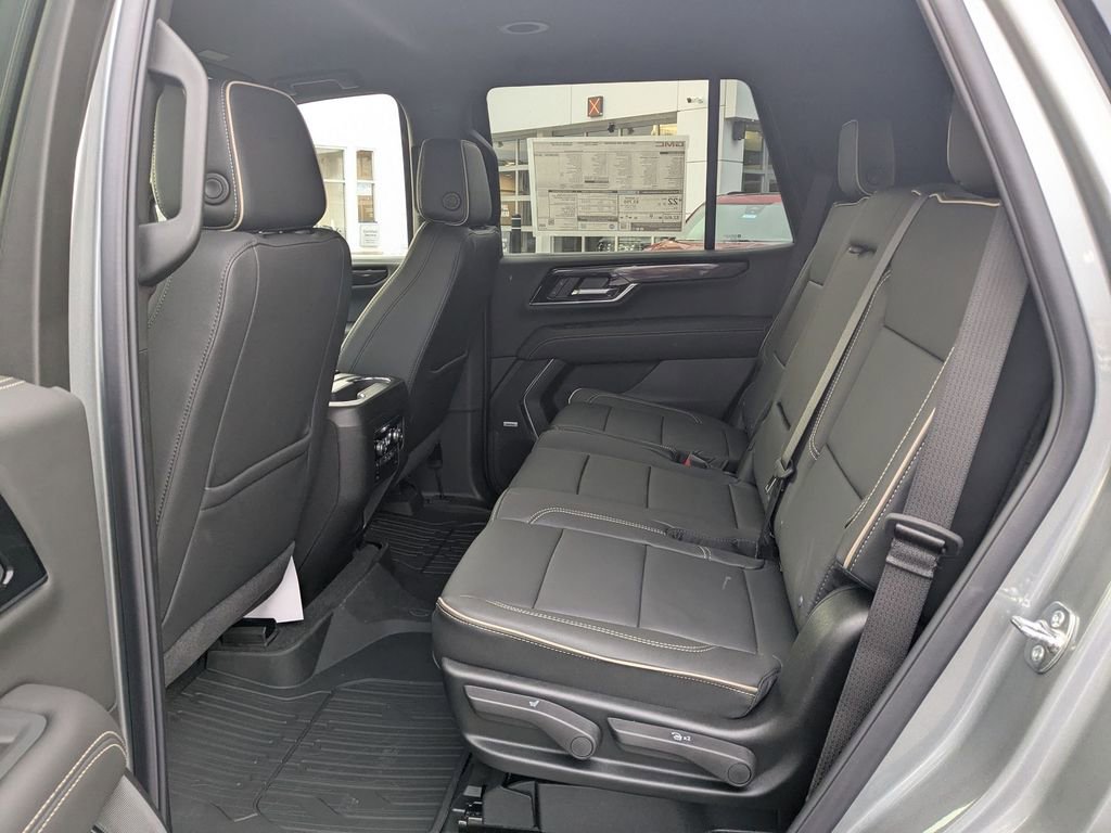 New 2026 GMC Yukon Elevation image 13