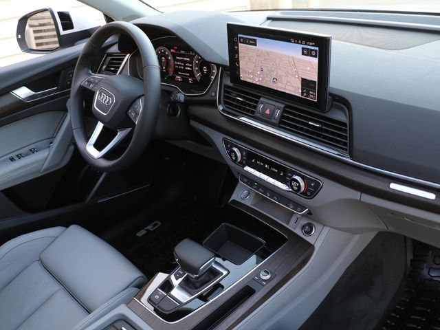 Used 2023 Audi Q5 e Prestige w/ Prestige Package AWD/4WD image 13