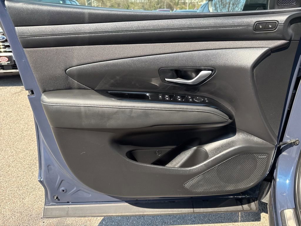 Used 2025 Hyundai Tucson Limited image 26