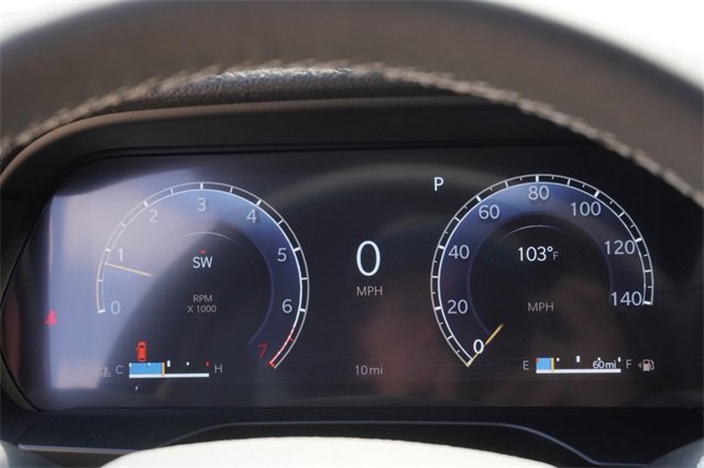 New 2025 Jeep Grand Cherokee Altitude image 32