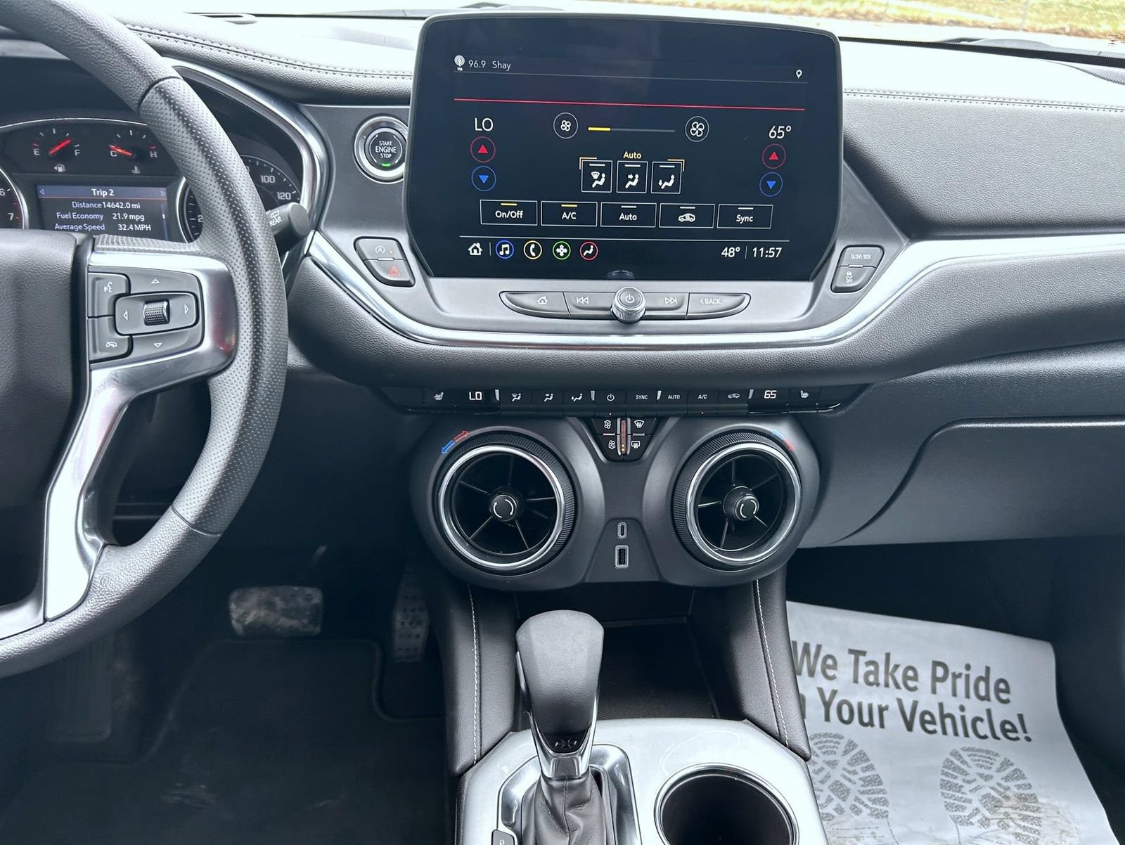 Certified 2025 Chevrolet Blazer LT AWD/4WD image 13