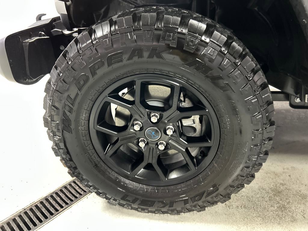 Used 2025 Jeep Wrangler Willys 4xe image 9