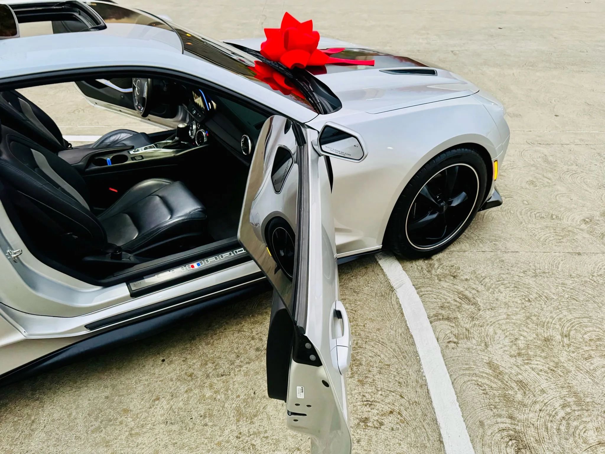 Used 2016 Chevrolet Camaro SS image 26