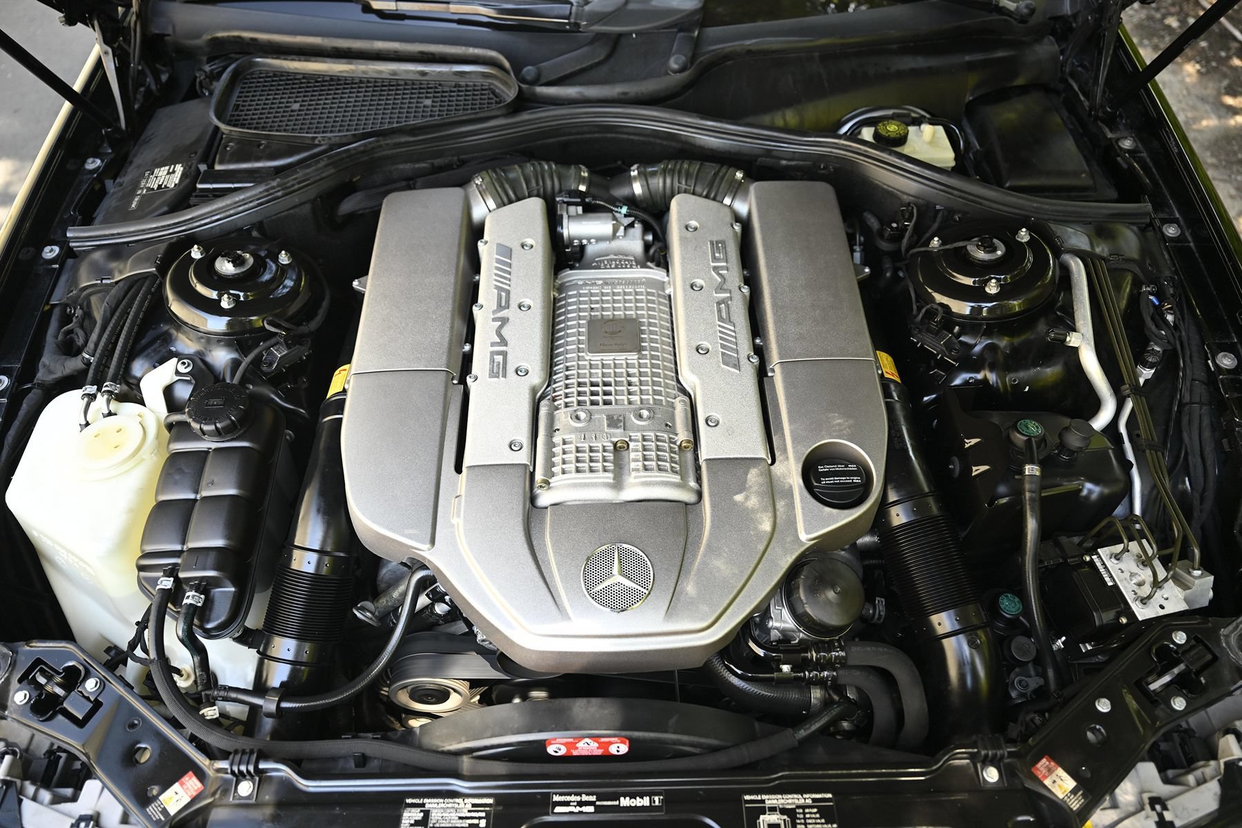 Used 2003 Mercedes-Benz CL 55 AMG image 11