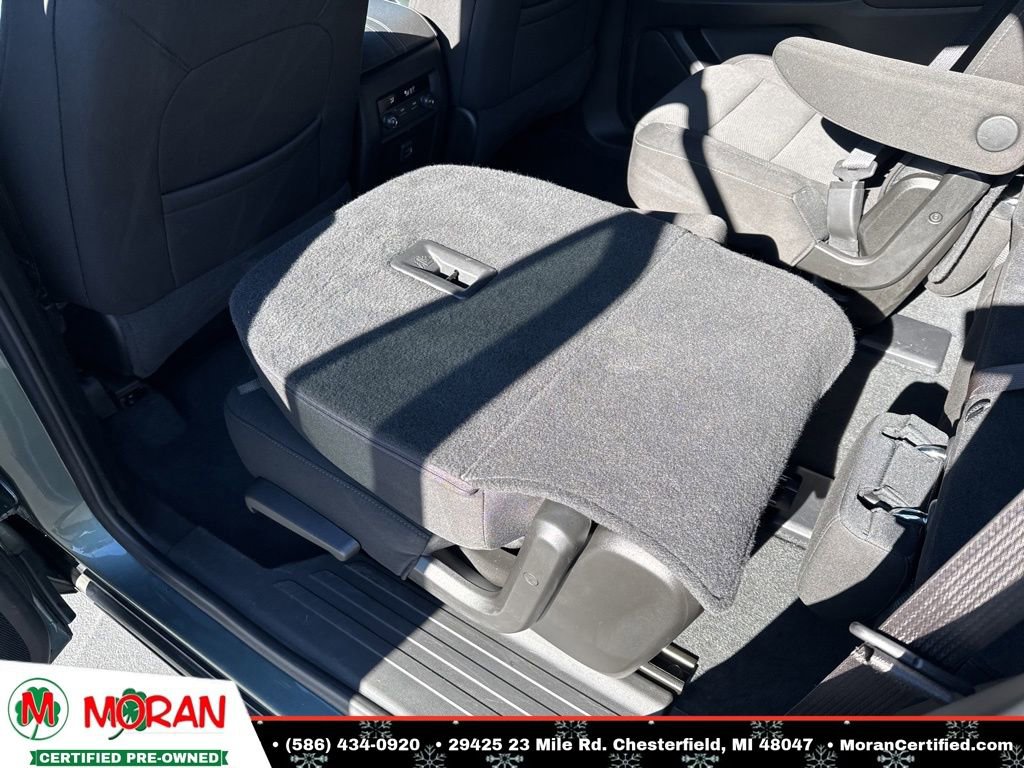 Used 2023 Chevrolet Traverse LT image 26