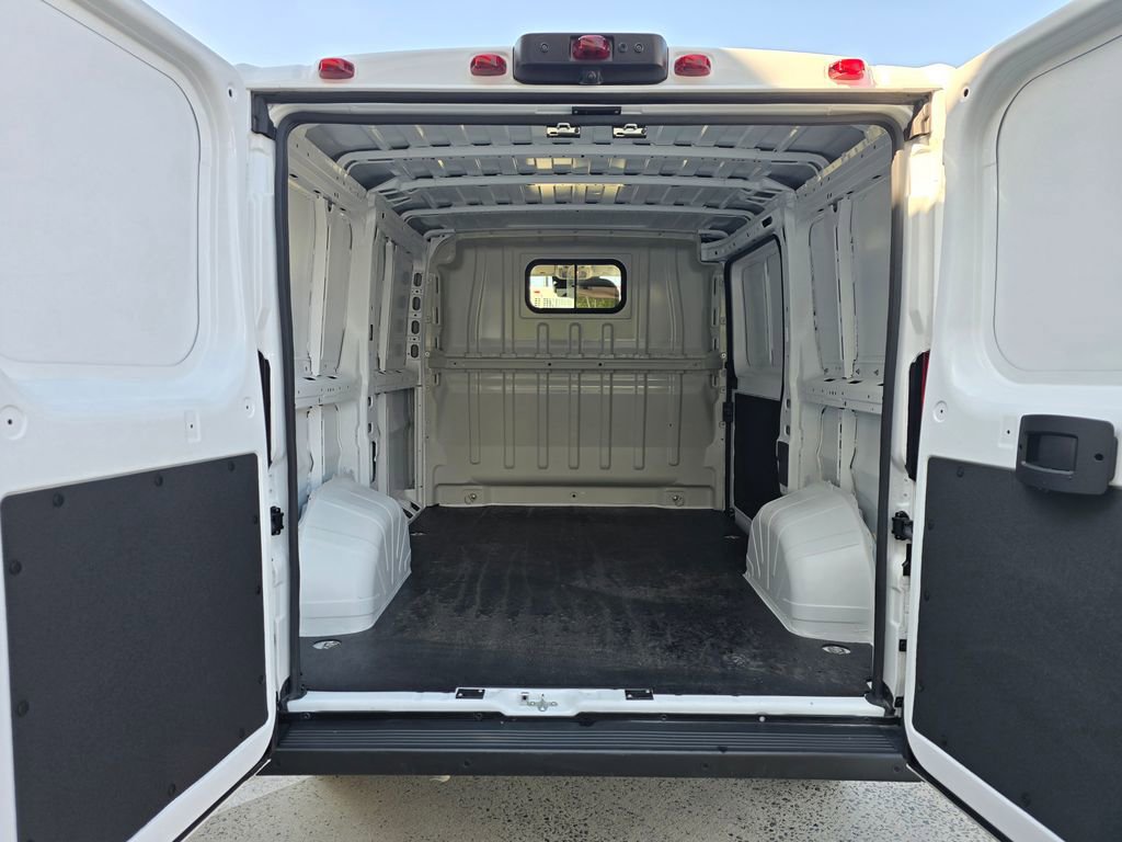 Used 2025 RAM ProMaster 1500 w/ Safety Group FWD image 13