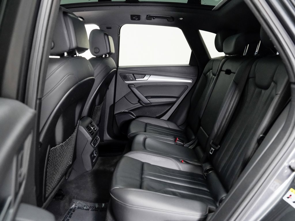 Used 2020 Audi Q5 2.0T Titanium Premium Plus w/ Premium Plus Package image 23