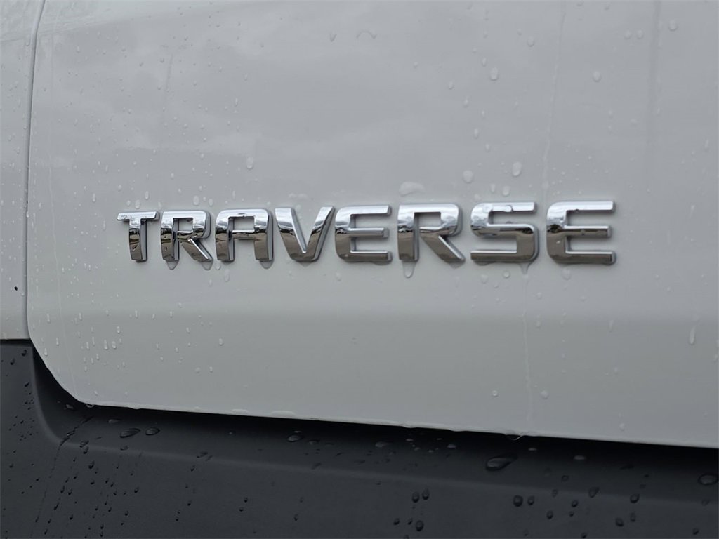 Used 2023 Chevrolet Traverse LT image 33