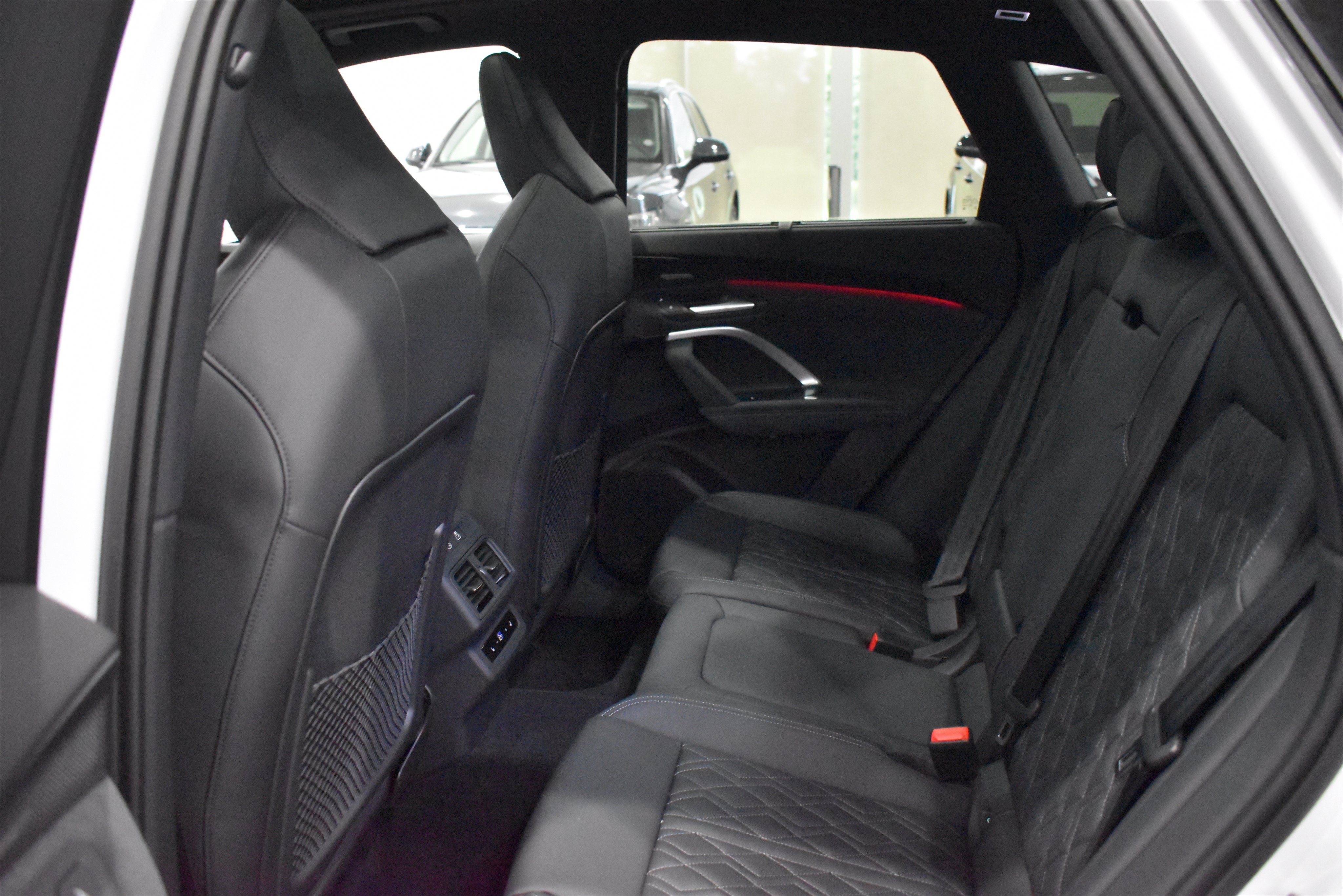 New 2026 Audi SQ5 Prestige AWD/4WD image 29