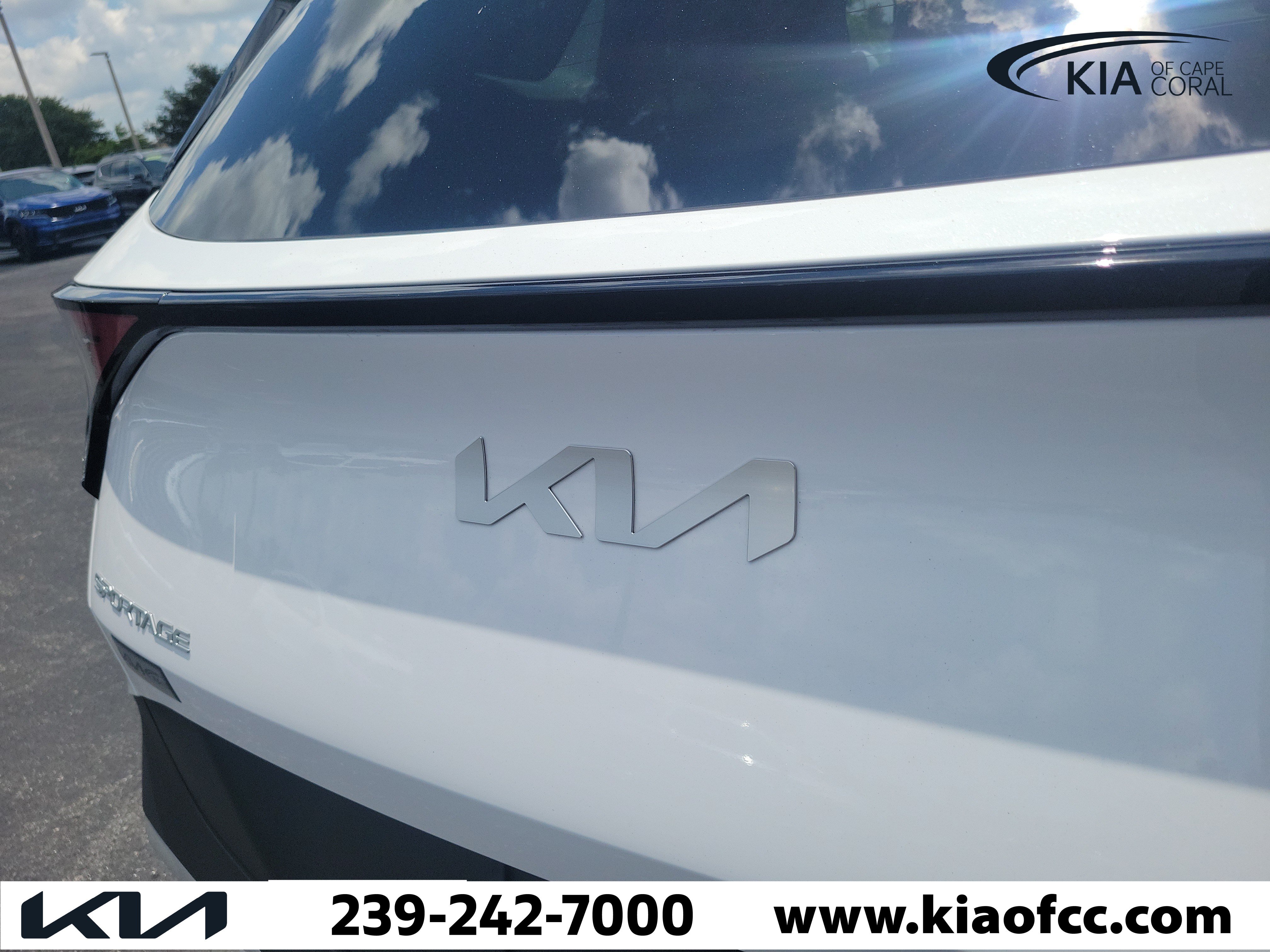 Certified 2025 Kia Sportage EX FWD image 10