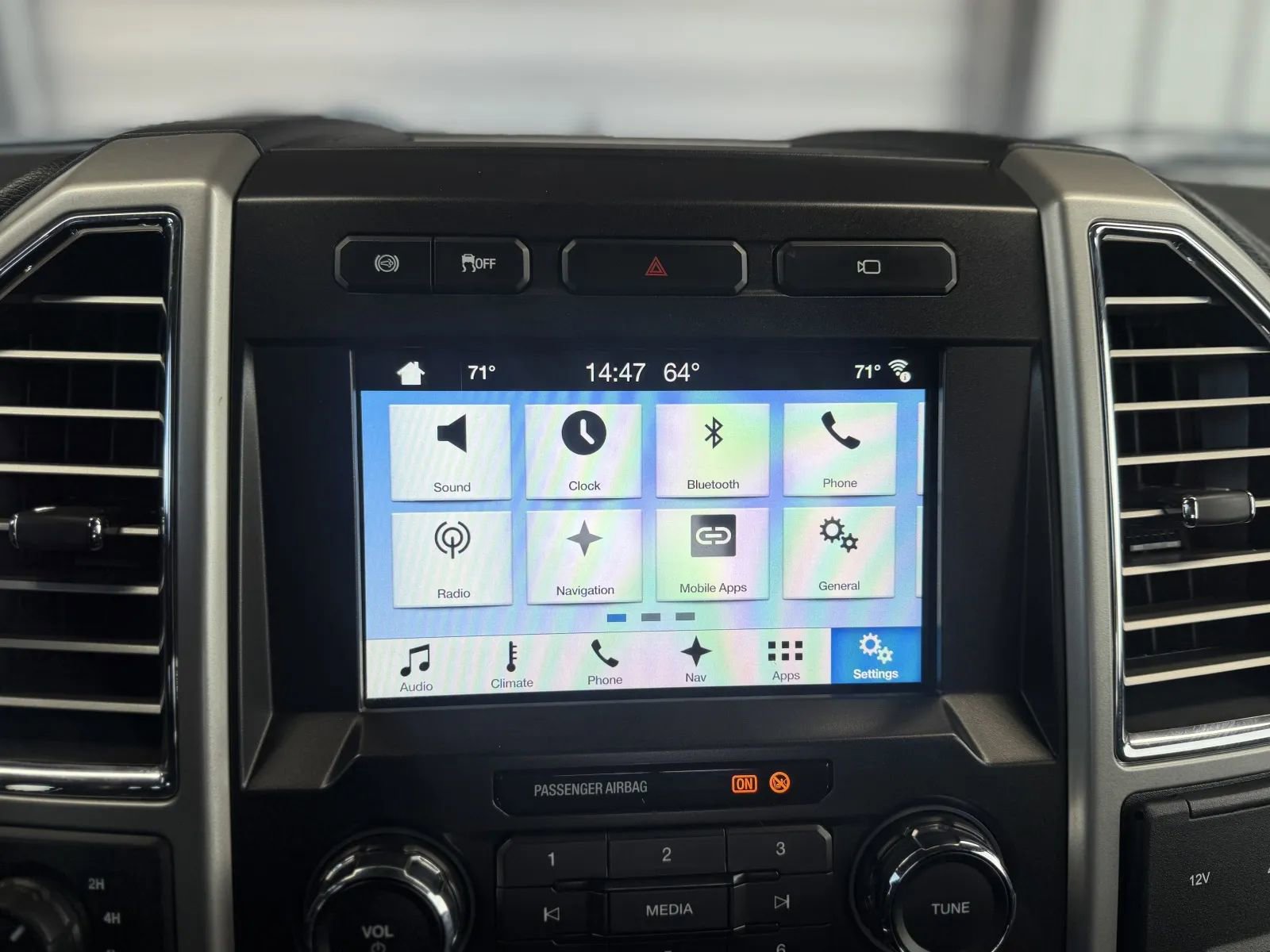 Used 2017 Ford F350 Lariat w/ Lariat Ultimate Package image 33