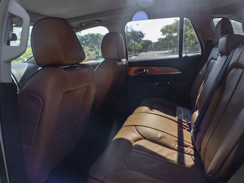 Used 2014 Lincoln MKX FWD w/ Equipment Group 102A image 21